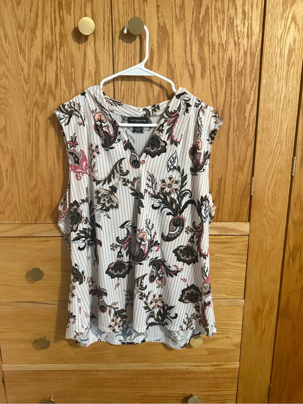 Liz Claiborne White Floral Paisley Sleeveless Blouse XXL